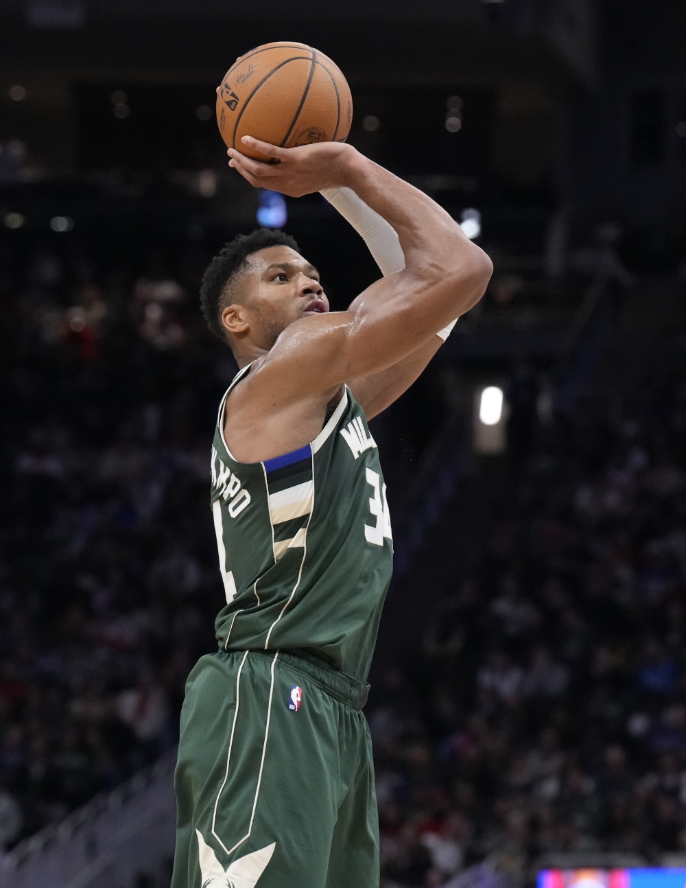 开云体育-包含字母哥重返赛场，重返赛场首场状态出色，塞尔维亚队观众沸腾！的词条